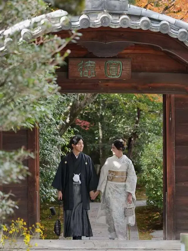 Couple Plan: women's kimono rental + men's kimono rental